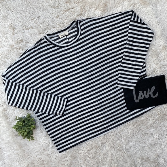 Spring Haze Hacci Dolman Striped Top 💗 White & Black - Picture 1 of 12